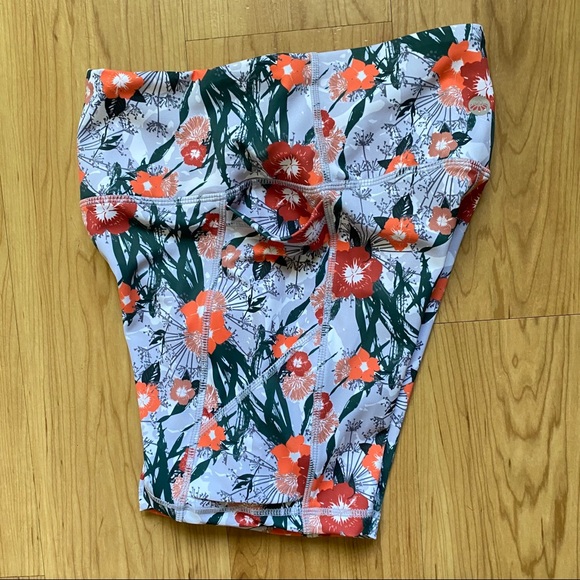 SOLD! SENITA - Freesia Baseline Shorts - XS - Picture 5 of 9